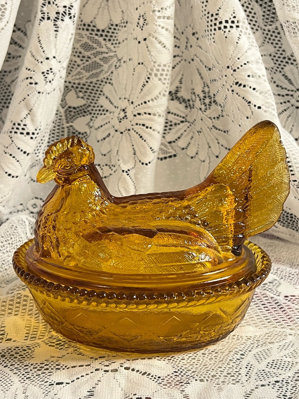Vintage Amber Glass Hen on Nest Beaded Edge Covered Dish Chicken 8" Head Turned